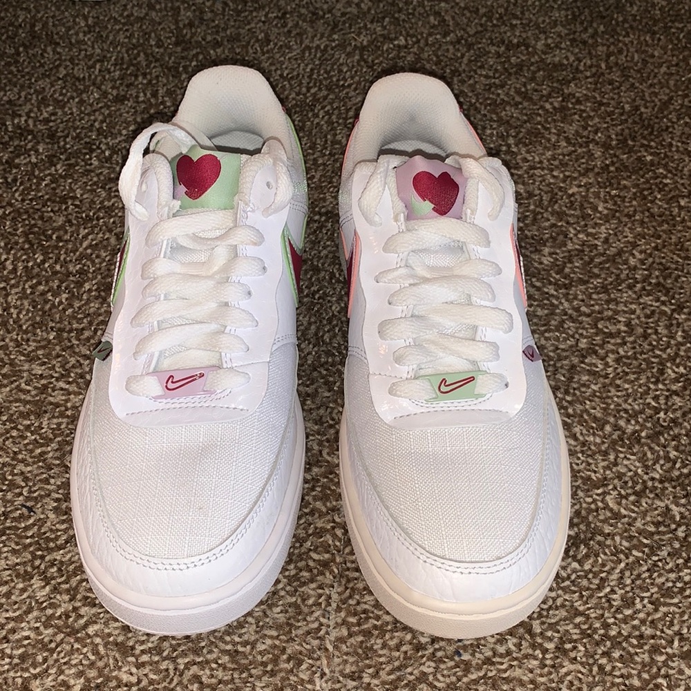 Brand new Nike shoes